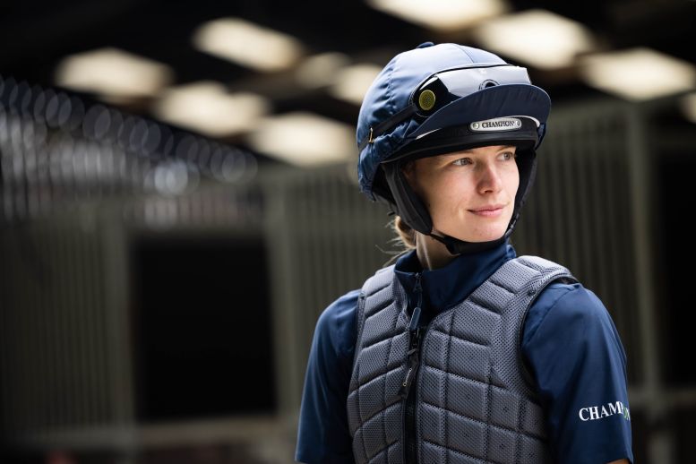 Champion RW Deluxe Jockey Skull